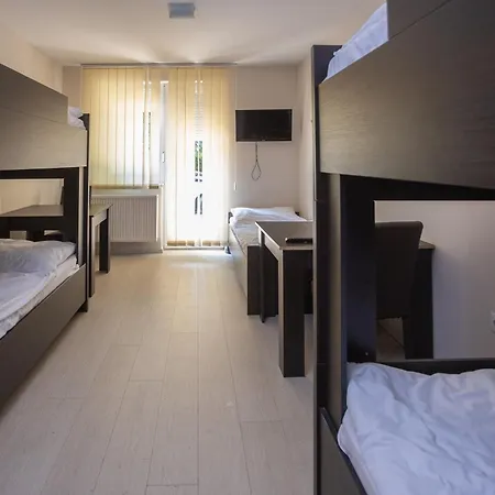 Hostel Fuerdokerti Ifjusagi Szallo